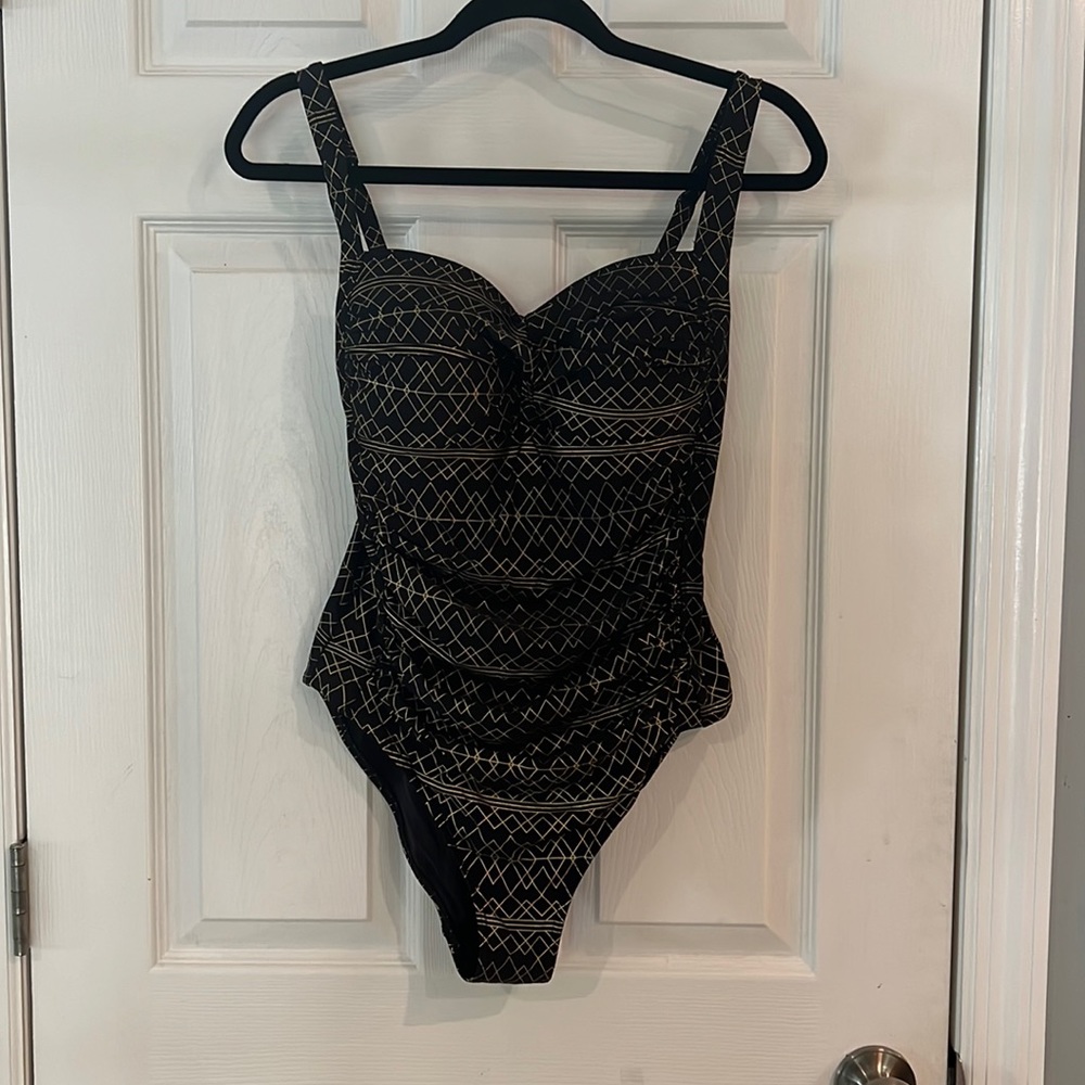 Niptuck one piece Bathing suit
